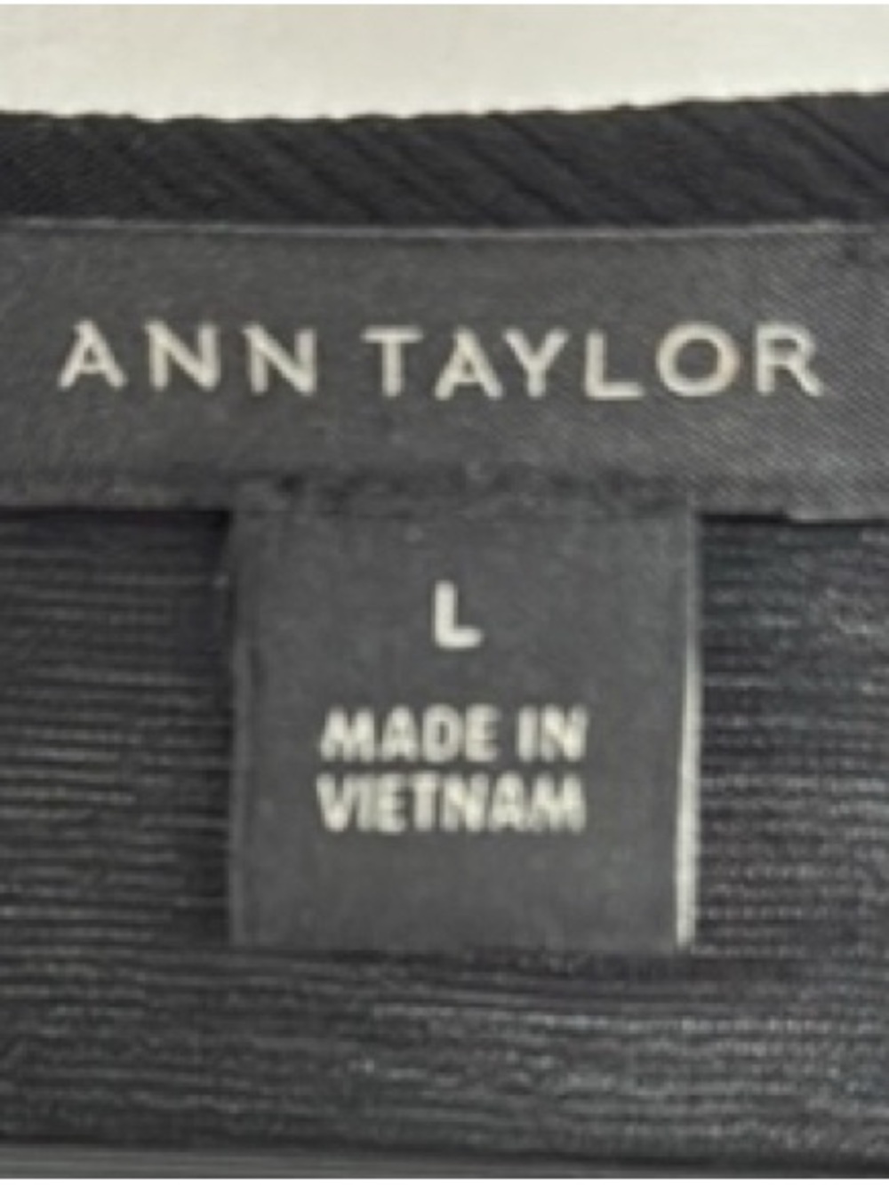 Ann Taylor Black elegant versatile Top with fancy ruffle Detail in front & back - Picture 3 of 4